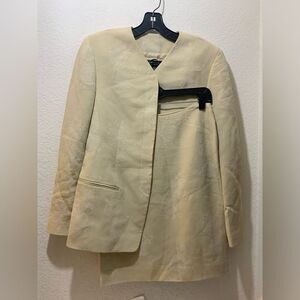 Vintage Emanuel Ungaro 2 pcs suit Womens Size 4/38 Cream Ivory Wool rayon
